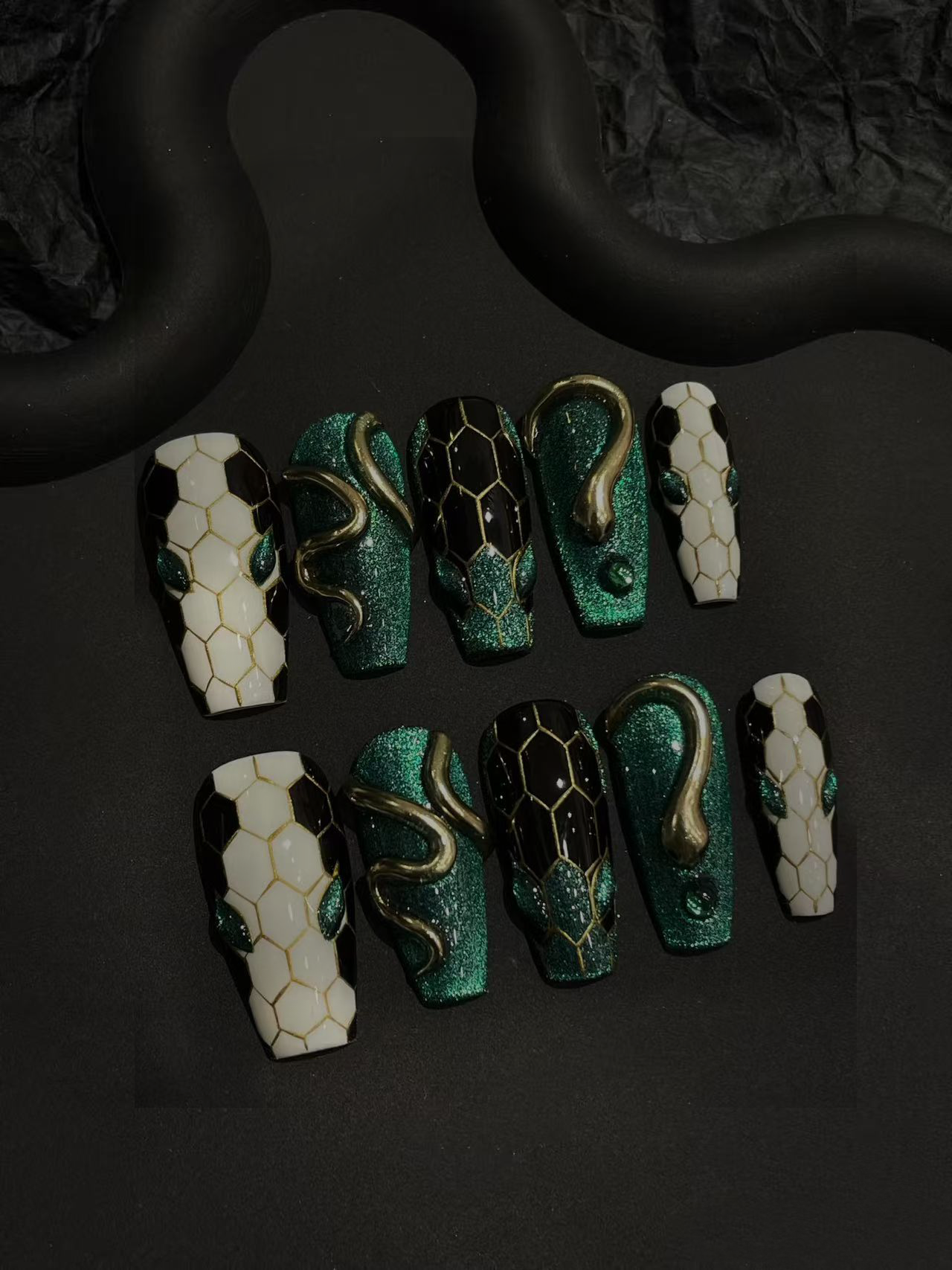 CUSTOM SET