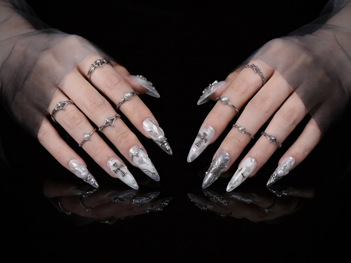 CHROME HEARTS
