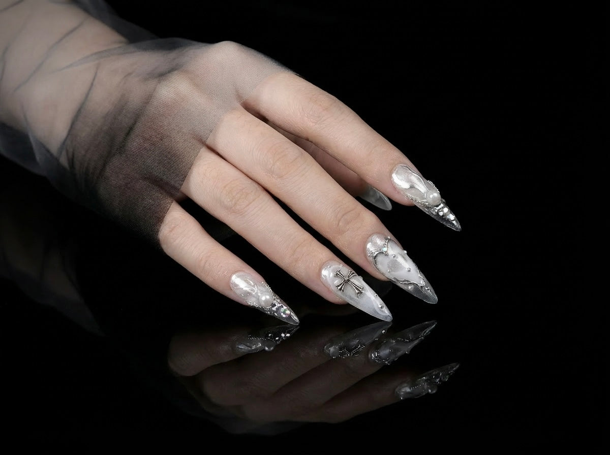 CHROME HEARTS